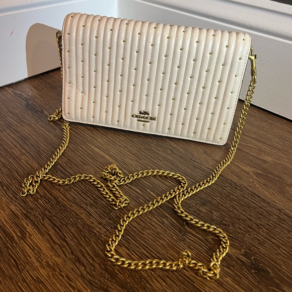 Coach Bags Coach White Crossbody With Gold Chain Strap Poshmark